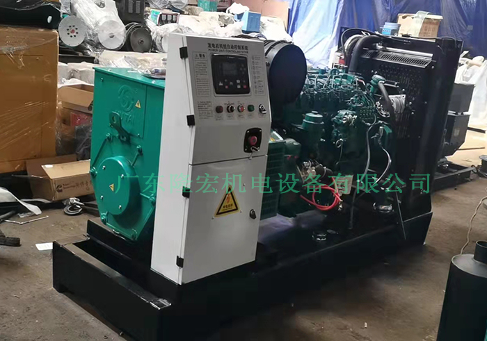 150KW濰柴發(fā)電機(jī)、187KVA濰柴動(dòng)力柴油發(fā)電機(jī)組，底部油箱、四保護(hù)控制器、側(cè)面柜